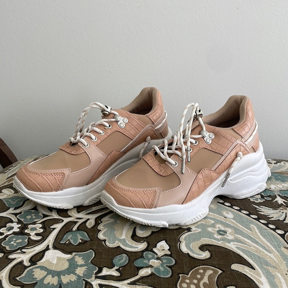 Princess Polly Sneakers